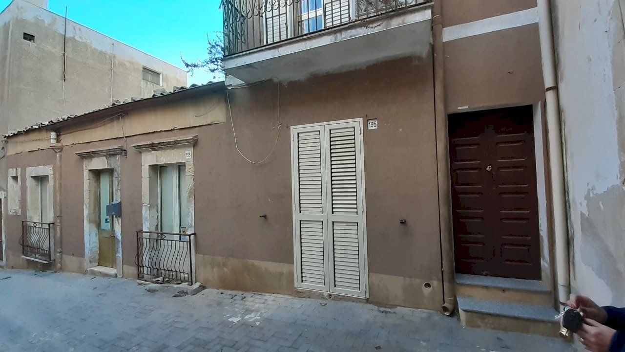 esterno 1.jpg - Villa Corso Vittorio Emanuele 135, Palazzolo Acreide - foto 1