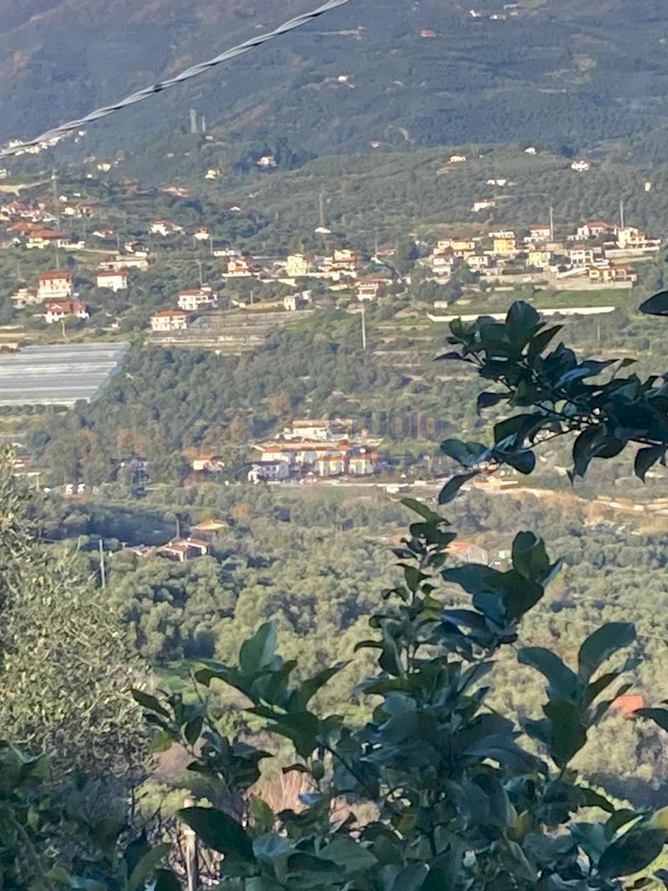 2.jpg - Townhouse Via Clavi, Imperia - photo 2