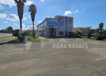 2.jpg - Locale Commerciale Via Gallipoli, Galatone - foto 2