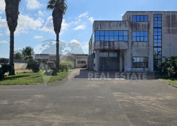 3.jpg - Locale Commerciale Via Gallipoli, Galatone - foto 3