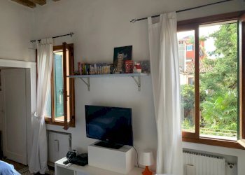 Three-room apartment Venezia - photo 4