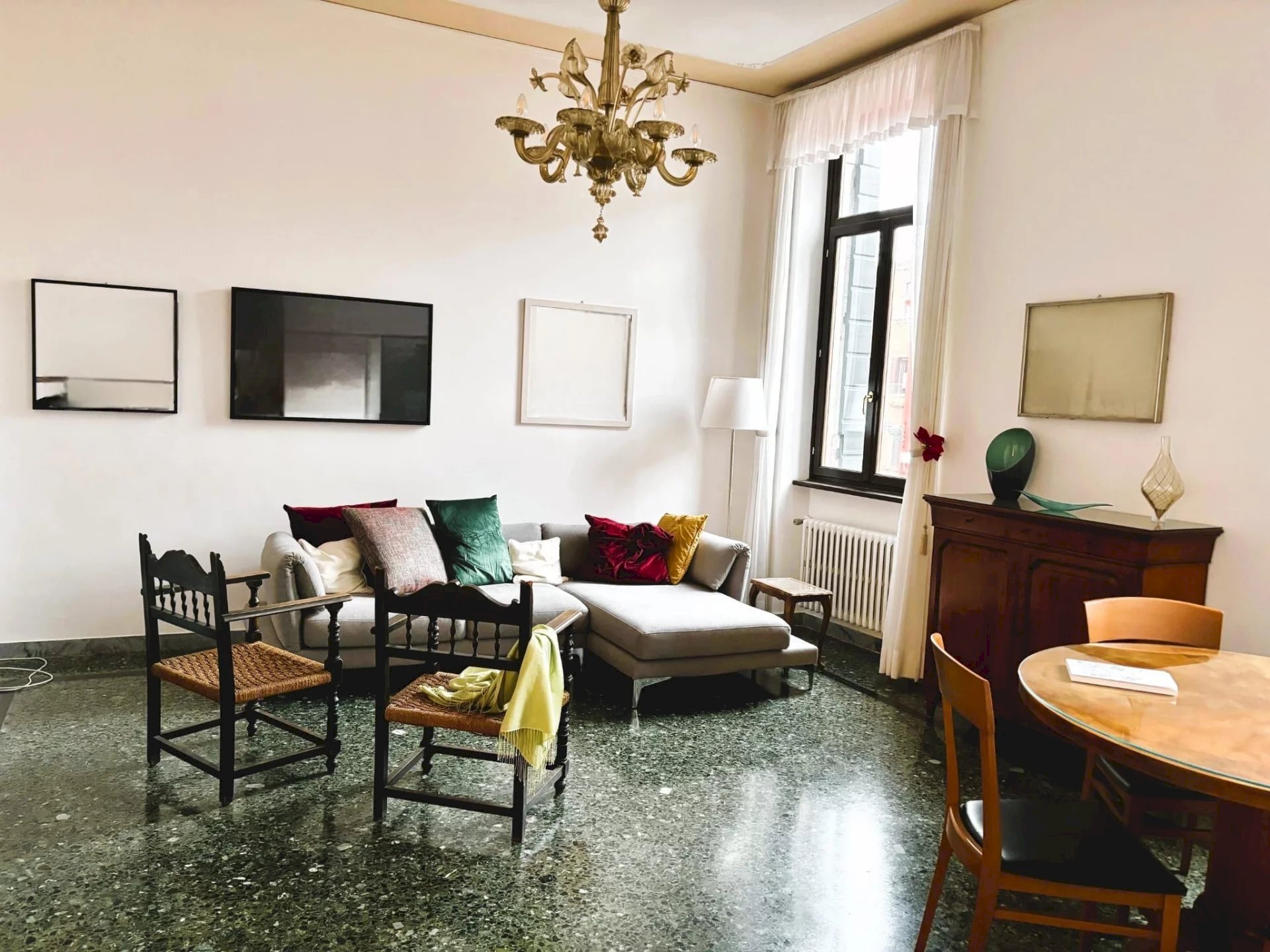 Three-room apartment Venezia - photo 1