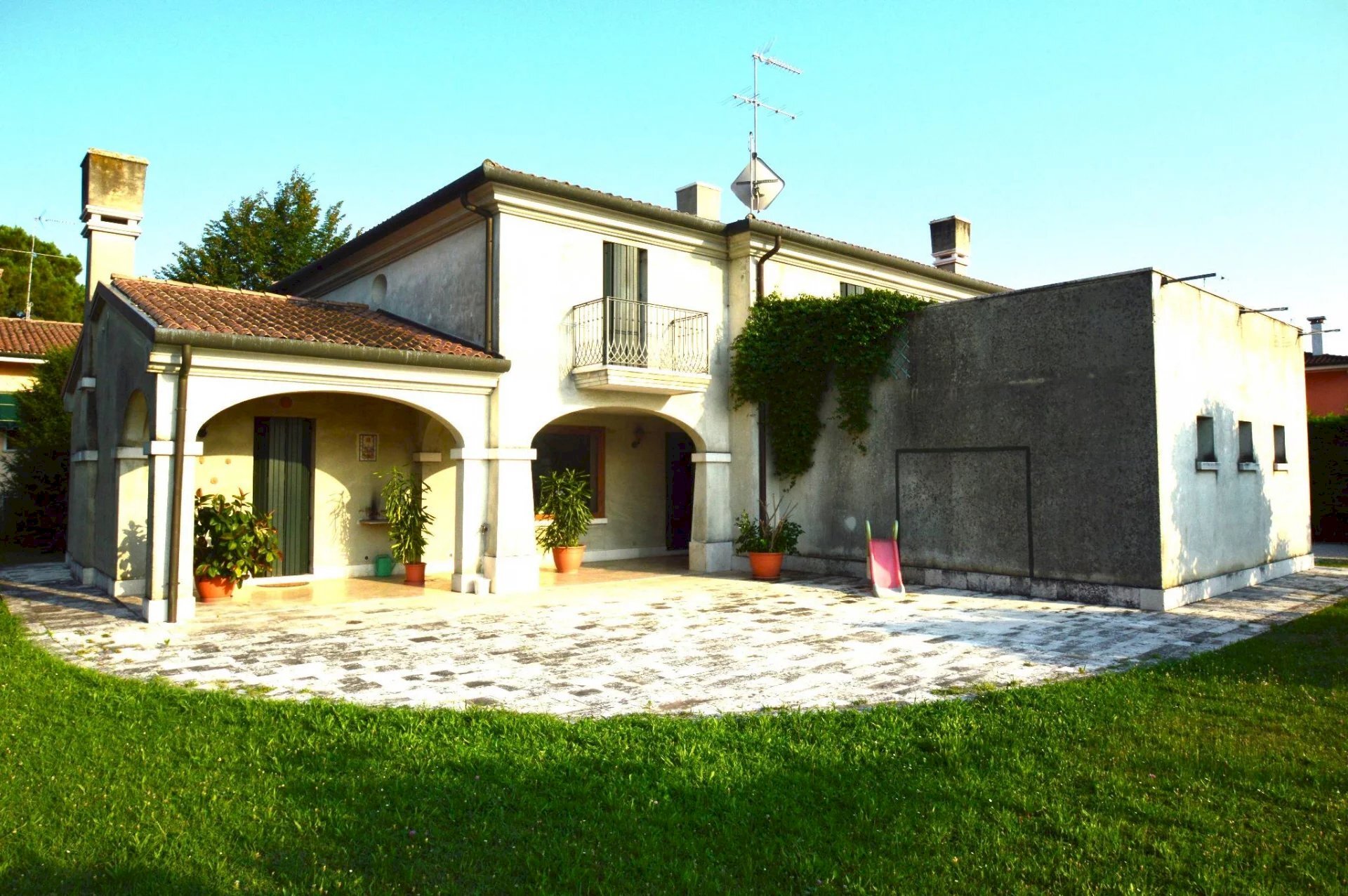 Independent house Meolo - photo 1