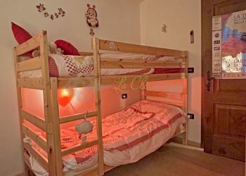 AFFITTO COURMAYEUR - CAMERA CON LETTO A CASTELLO - Three-room apartment Route Mont Blanc 44, Courmayeur - photo 8