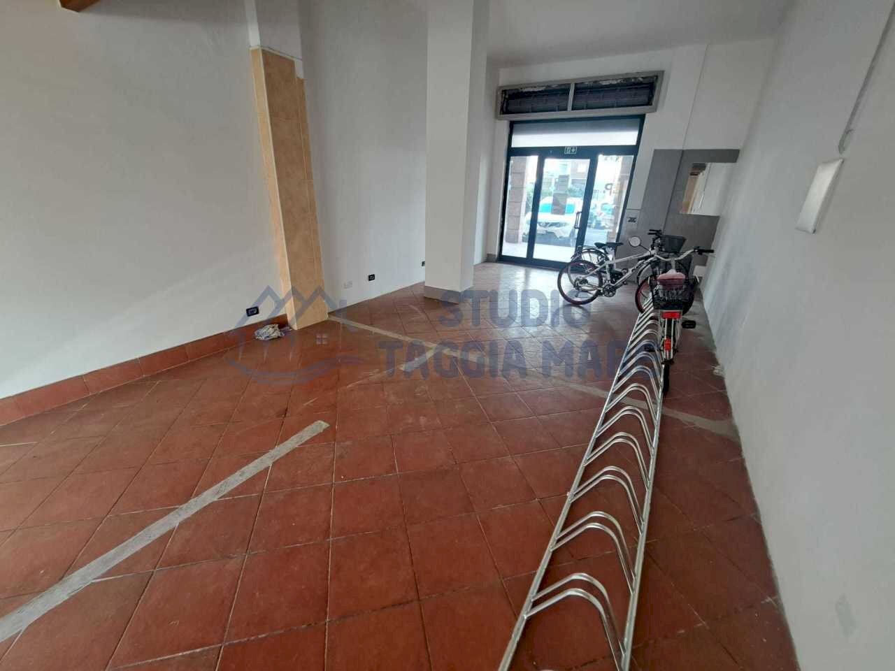 Immagine WhatsApp 2024-03-02 ore 11.09.13_612a1d77 - Locale Commerciale Via Aurelia Levante, Taggia - foto 3