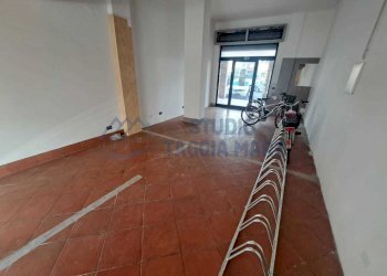 Immagine WhatsApp 2024-03-02 ore 11.09.13_612a1d77 - Locale Commerciale Via Aurelia Levante, Taggia - foto 3