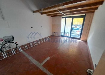 Immagine WhatsApp 2024-03-02 ore 11.09.14_47c55f82 - Locale Commerciale Via Aurelia Levante, Taggia - foto 5