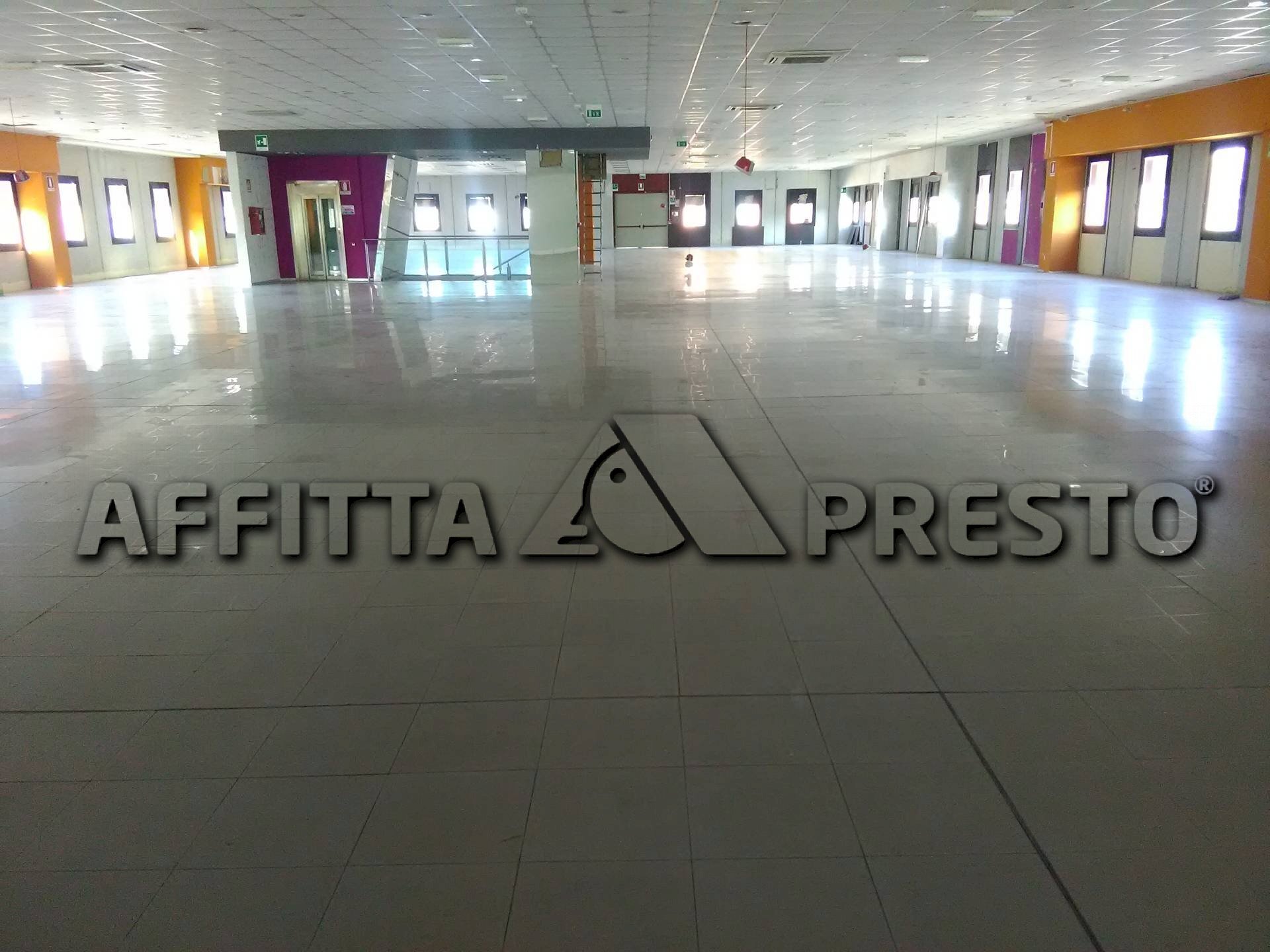 Commercial Activity Via Firenze, Collesalvetti - photo 1