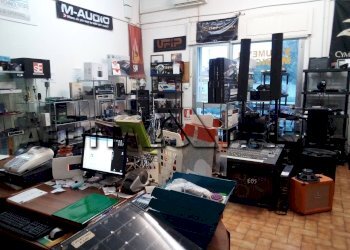 Commercial Activity Collesalvetti - photo 6