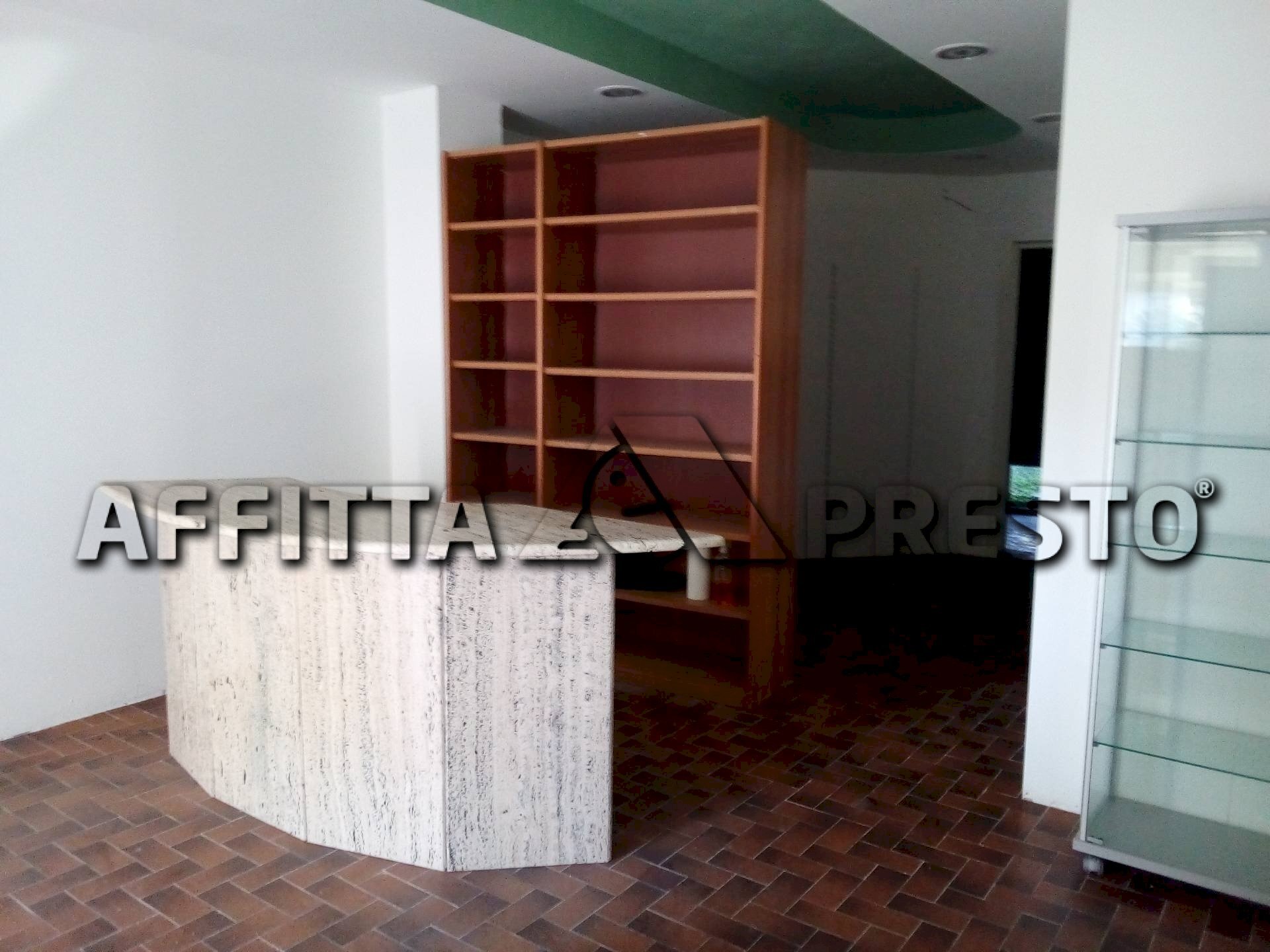 Attività Commerciale Via Marconi, Fauglia - foto 1