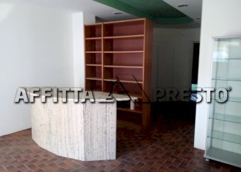 Attività Commerciale Via Marconi, Fauglia - foto 1