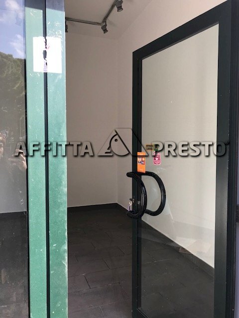 Commercial Activity via roma, Livorno - photo 3