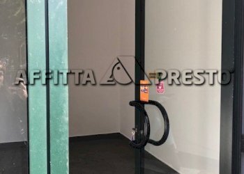 Commercial Activity via roma, Livorno - photo 3