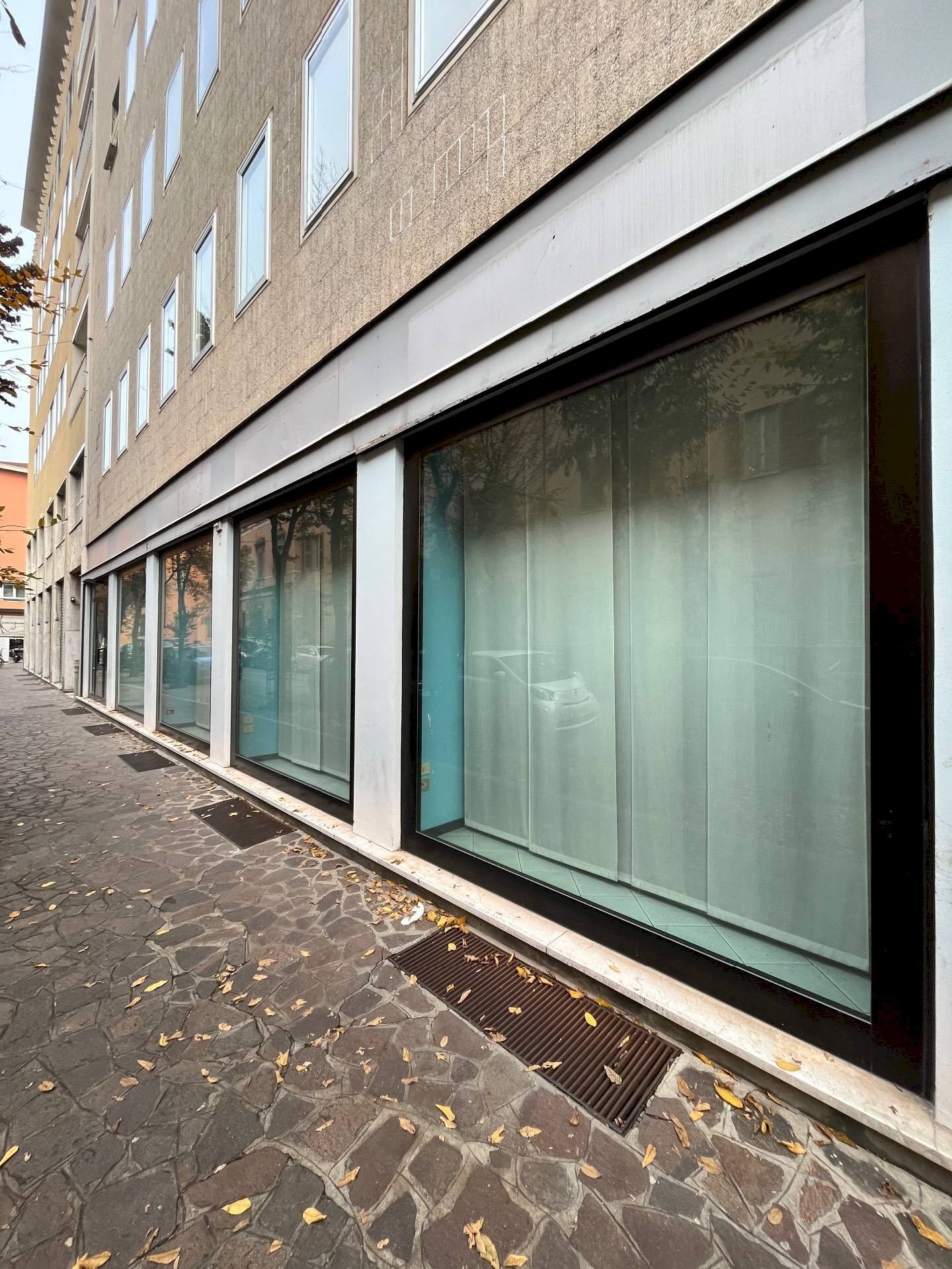 Commercial Premises Mantova - photo 2