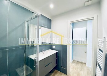 bagno - Three-room apartment via Camillo Benso di Cavour, 38, Varese - photo 5
