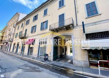 facciata - Three-room apartment via Camillo Benso di Cavour, 38, Varese - photo 10