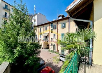 Balcone - Three-room apartment via Camillo Benso di Cavour, 38, Varese - photo 34