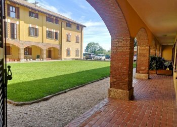 complesso - Appartamento via Ermenegildo Castiglioni, 5, Induno Olona - foto 1