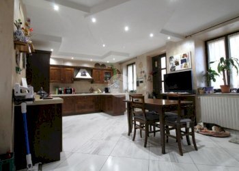 Trilocale Piazza Vittorio Veneto, Brandizzo - foto 1