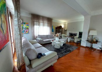 li9.jpg - Villa Licciana Nardi - foto 10