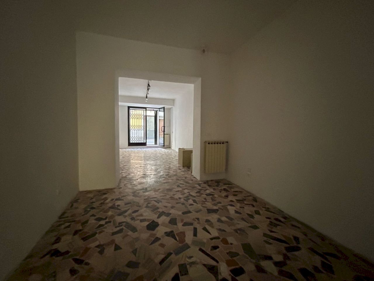 WhatsApp Image 2024-03-04 at 15.14.26 (2).jpeg - Locale Commerciale Sarzana - foto 3