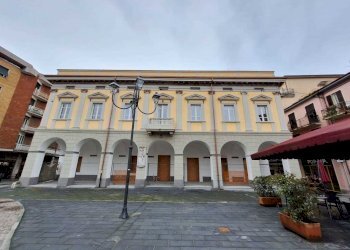 WhatsApp Image 2024-03-04 at 10.40.36 (1).jpeg - Locale Commerciale Piazza San Giorgio, Sarzana - foto 1