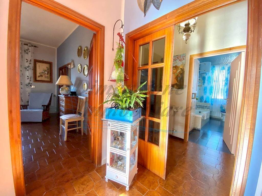 photo_5897712975219900162_y (FILEminimizer).jpg - Appartamento Viale Italia, Cecina - foto 3