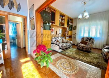 photo_5897712975219900160_y (FILEminimizer).jpg - Appartamento Viale Italia, Cecina - foto 7