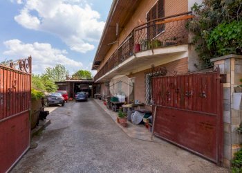 Casa indipendente Via Montrucca Inferiore, Caselle Torinese - foto 1