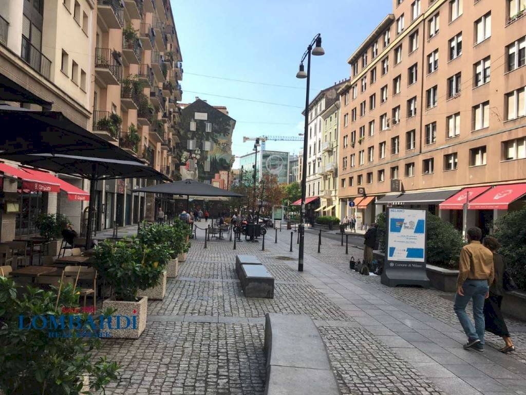 Shop Piazza Del Carmine, Milano - photo 1