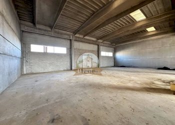 Interno non residenziale - Capannone corso Genova, Carbonara Scrivia - foto 6