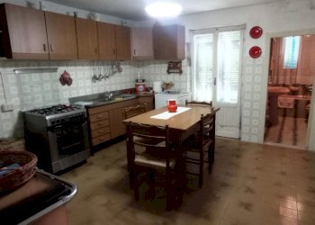 IMG-20240213-WA0072MOD.jpg - Casa semi indipendente Fosdinovo - foto 1