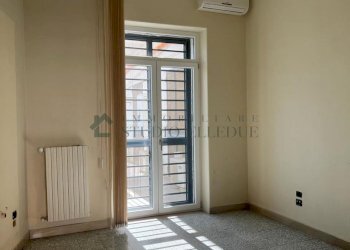 camera - Villa Piazza Unità d'Italia 25, Sannicandro di Bari - foto 18