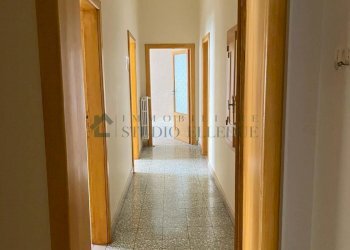 corridoio - Villa Piazza Unità d'Italia 25, Sannicandro di Bari - foto 25