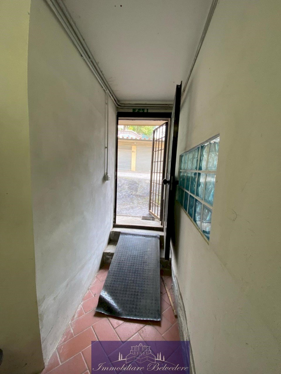 PHOTO-2024-03-05-12-10-31.jpg - Magazzino Via Garibaldi, Bagno a Ripoli - foto 1