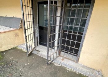 PHOTO-2024-03-05-12-10-317.jpg - Magazzino Via Garibaldi, Bagno a Ripoli - foto 3