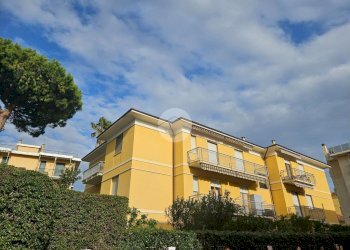 Three-room apartment Via Generale Ardoino, Diano Marina - photo 7