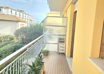 Three-room apartment Via Generale Ardoino, Diano Marina - photo 8