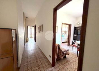 Three-room apartment Via Generale Ardoino, Diano Marina - photo 16