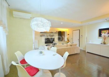 Three-room apartment Bologna - photo 3