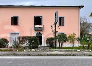 Casa indipendente Via Casilina, Colfelice - foto 1