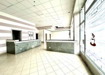 Interno non residenziale - Negozio via Novara, 67, Borgomanero - foto 5
