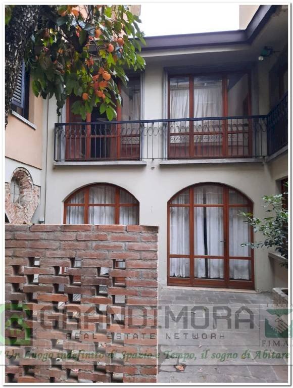 Facciata - Quadrilocale piazza Italia, Alzano Lombardo - foto 3