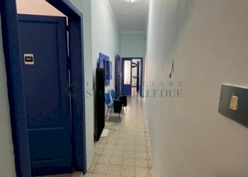 corridoio - Villa Piazza Unità d'Italia 45, Sannicandro di Bari - foto 12