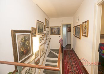 8.1 scala 1 piano.jpg - Villa VIA PECORILE, Celle Ligure - foto 26