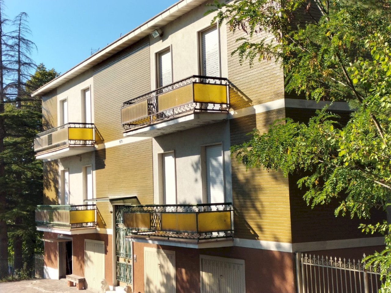 Independent house Bettola - photo 1