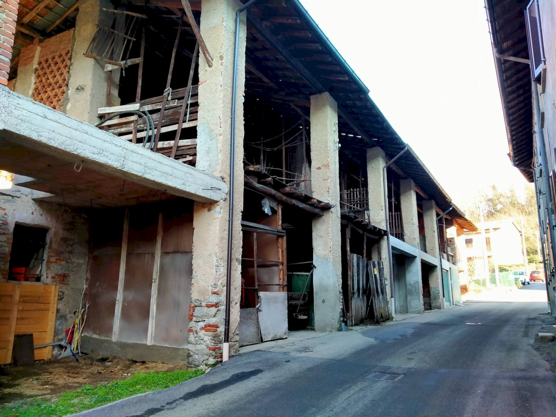 Rustic dell' acquedotto, Ranco - photo 1