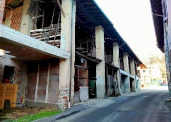 Rustico dell' acquedotto, Ranco - foto 1