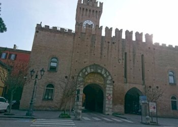 Loft via San Martino, 34, Castel San Pietro Terme - foto 1
