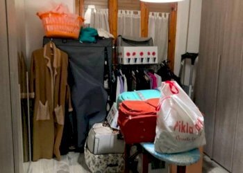 Stanza arredata - Villa via Bergiola, Massa - foto 8